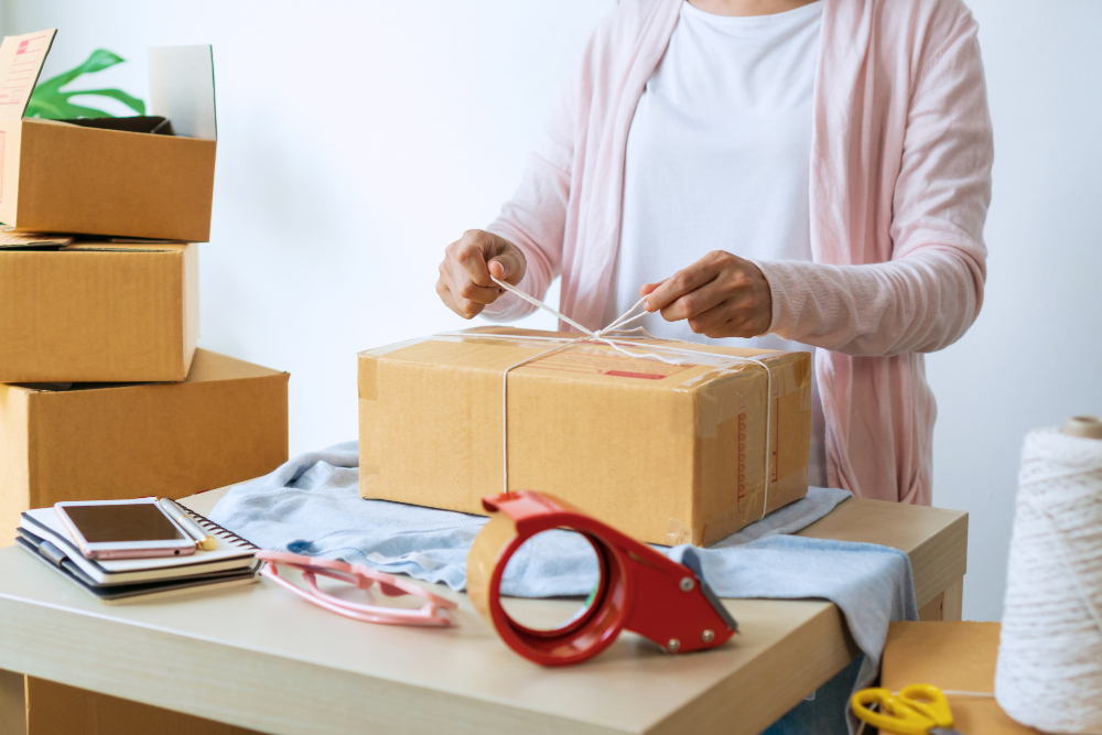 Packing and Shipping Services 